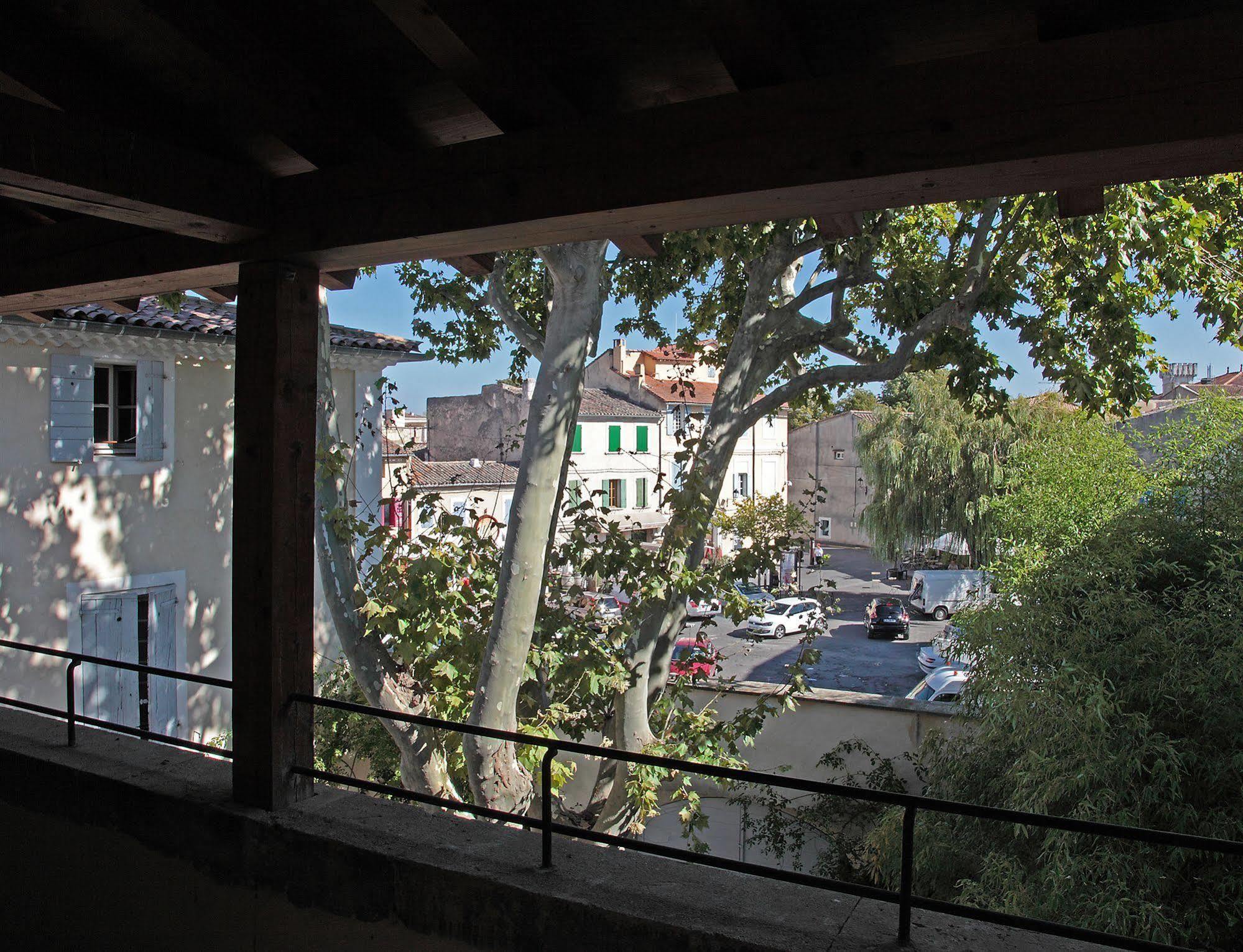 Hotel La Maison Sur La Sorgue - Esprit de France LʼIsle-sur-la-Sorgue Exterior foto